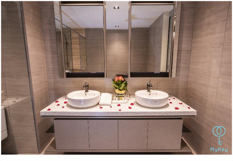 Expressionz Professional Suites By Mykey Kuala Lumpur Exteriör bild Bathroom